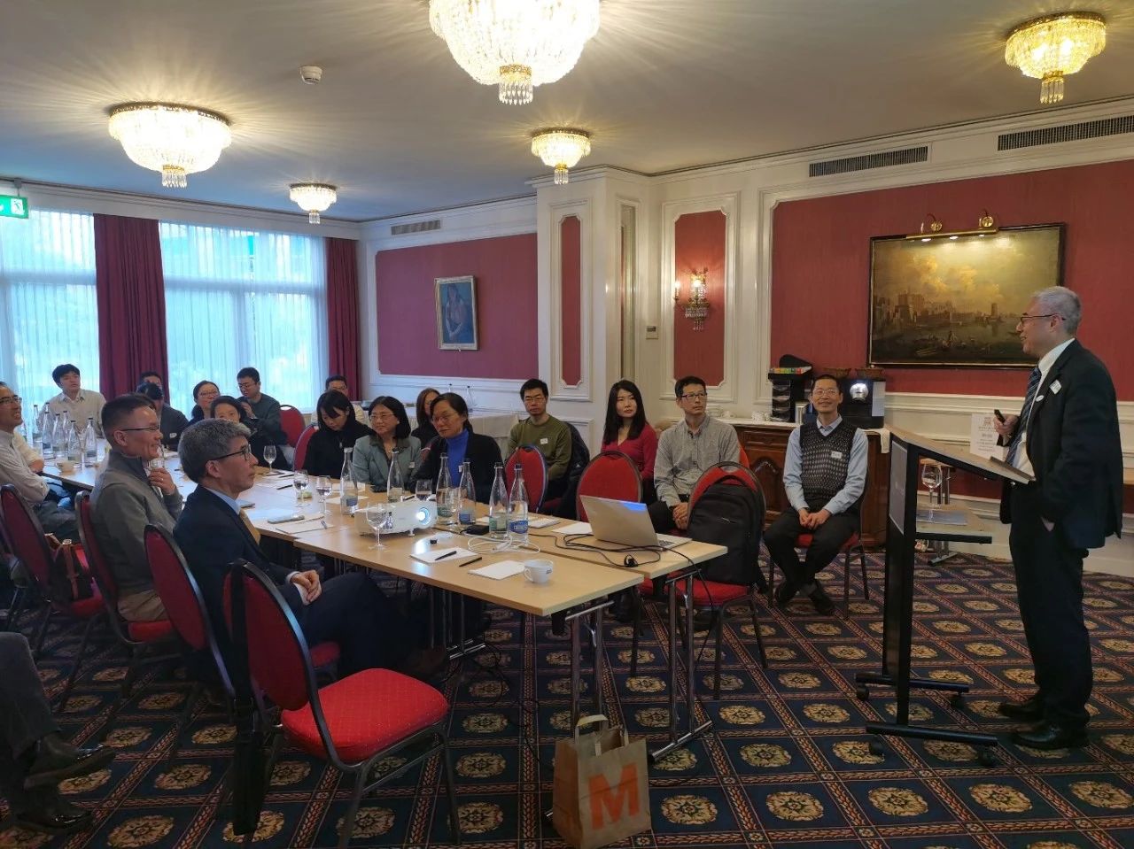 EBET易博协办的2025瑞士生物医药华人蛇年新春聚会圆满举行